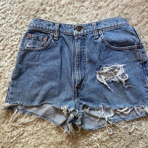 Vintage Levi’s Shorts size 28
